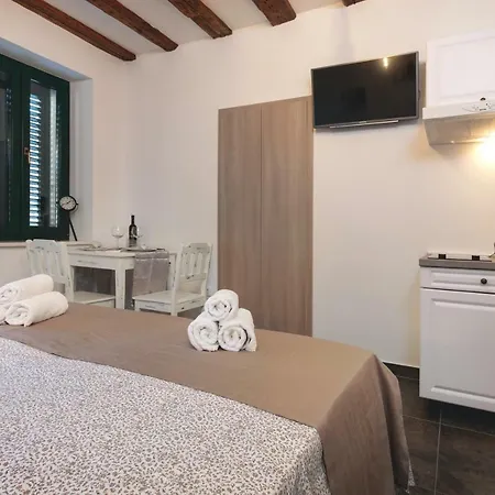 Luxury Insula *